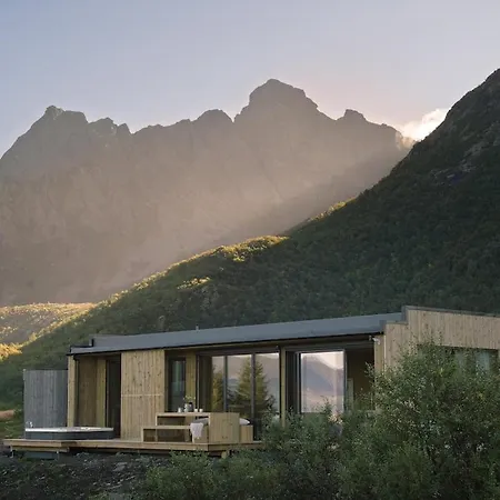 New! High End Lofoten 6 Lyngværet