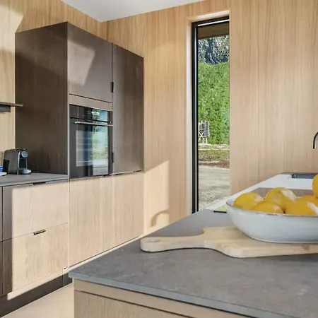New! High End Lofoten 6 Semesterbostad